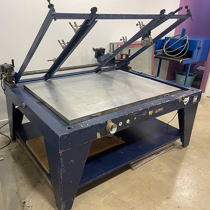 Large screenprinting table